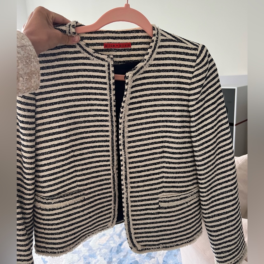Alice + Olivia sophisticated short jacket